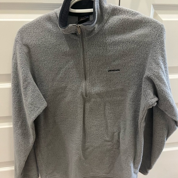 Patagonia Sweaters - Patagonia Capilene Pullover